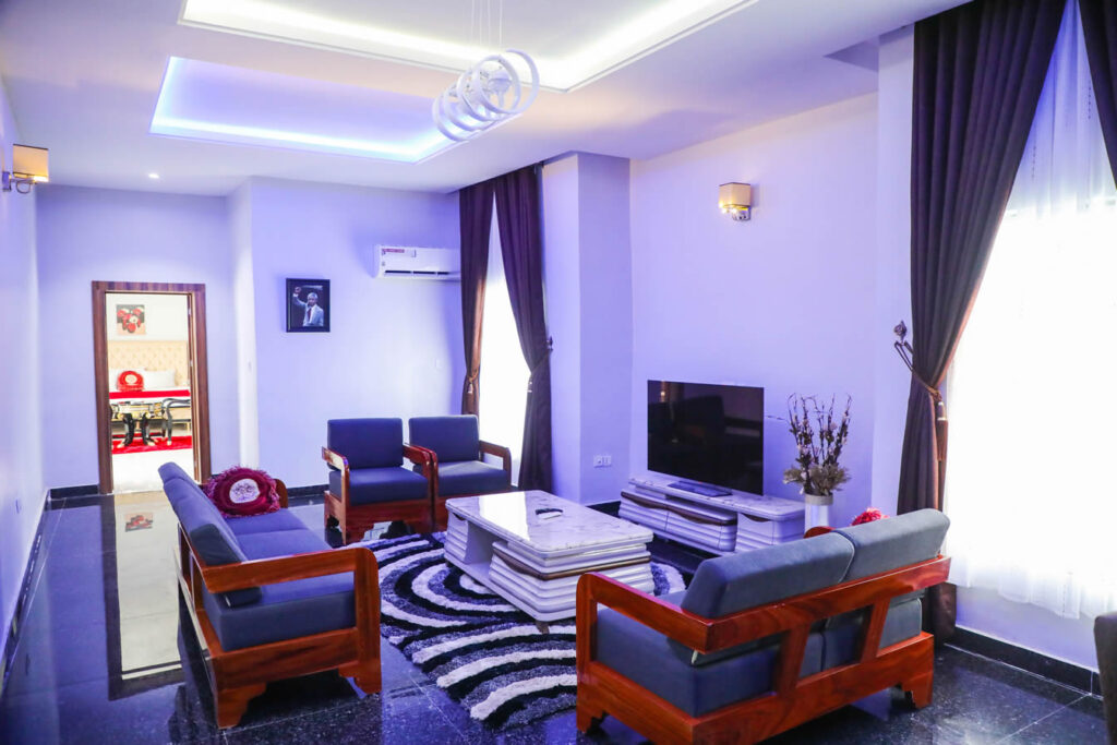 4 Bedrooms Apartment - Adolak International Hotels, Osogbo